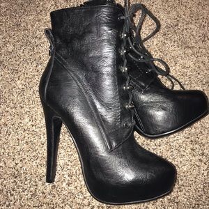 Bakers Platform lace up boot with 6inch heel
